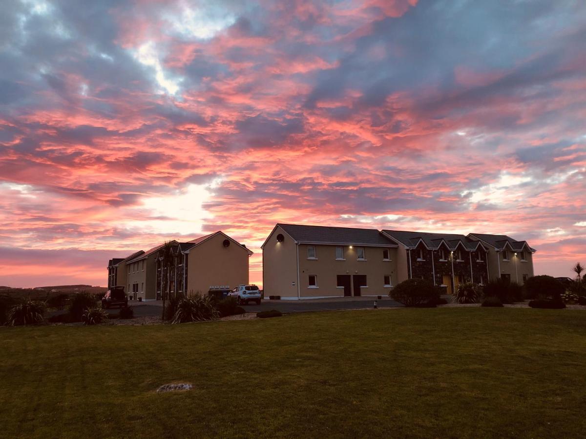 Connemara Sands Hotel & Spa 클리프덴 외부 사진