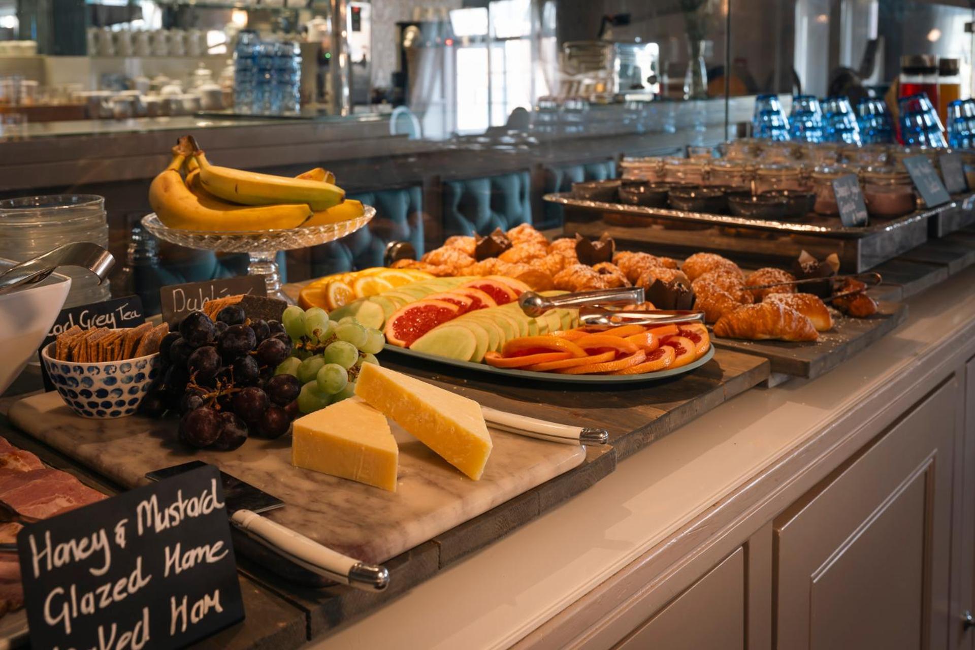 Connemara Sands Hotel & Spa 클리프덴 외부 사진